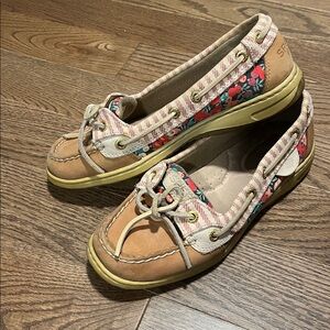 Sperry Women's Tan Floral Boat shoes size 6